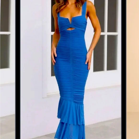 strapless open back dress Petal and Pup Women's Ashton Midi Dress main image 0